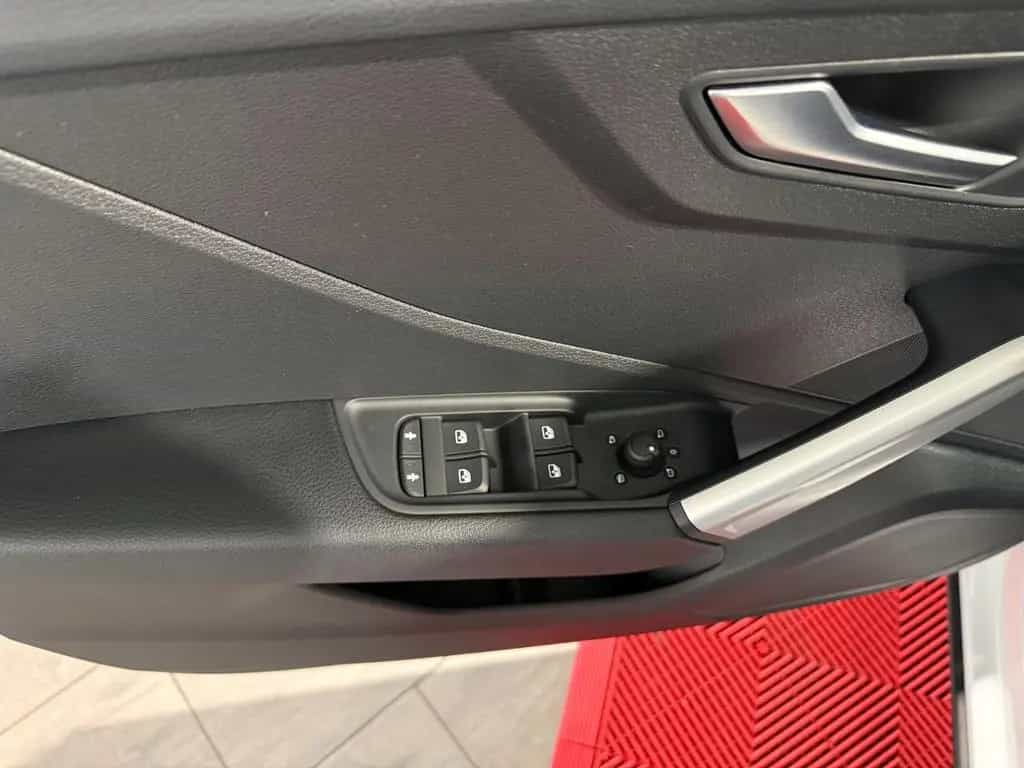 Audi Q2 35 TFSI advanced ACC LED PDC CarPlay 08/2023-photo-22