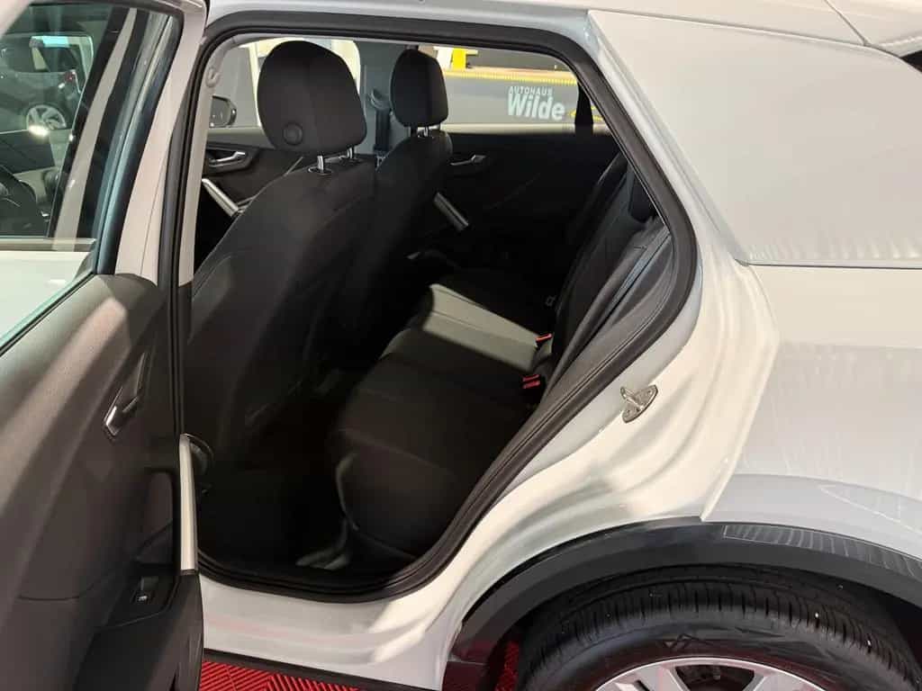Audi Q2 35 TFSI advanced ACC LED PDC CarPlay 08/2023-photo-24