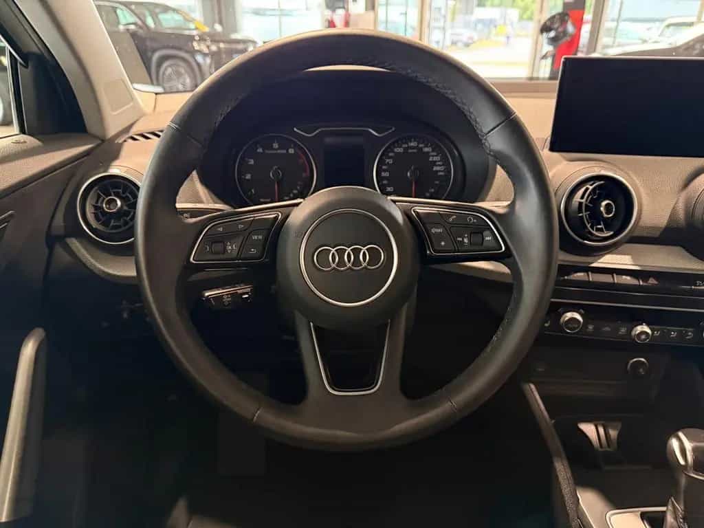 Audi Q2 35 TFSI advanced ACC LED PDC CarPlay 08/2023-photo-32