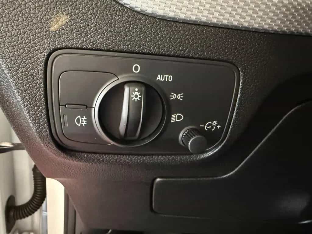 Audi Q2 35 TFSI advanced ACC LED PDC CarPlay 08/2023-photo-33