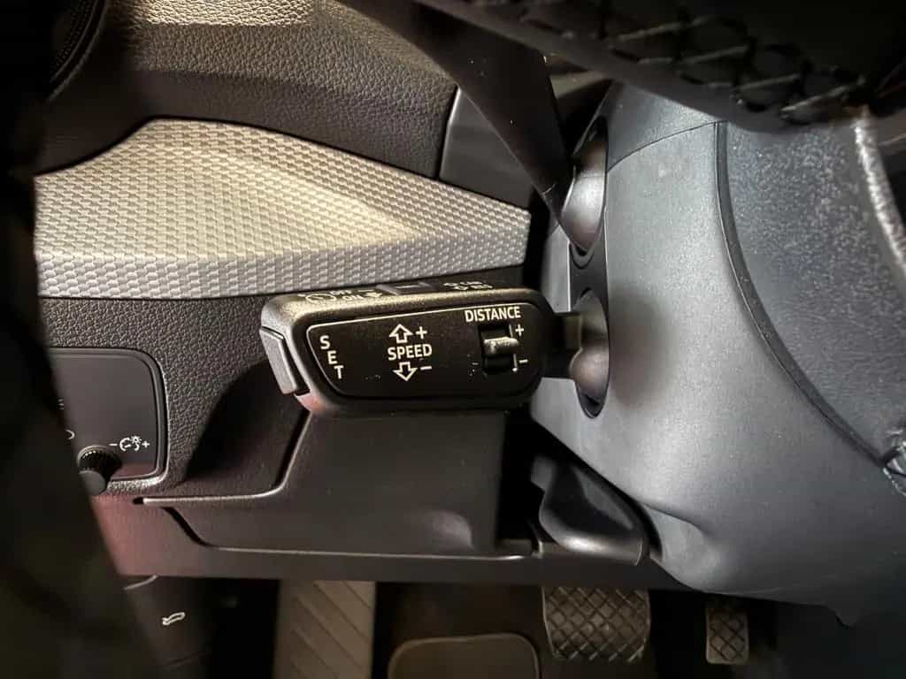 Audi Q2 35 TFSI advanced ACC LED PDC CarPlay 08/2023-photo-34