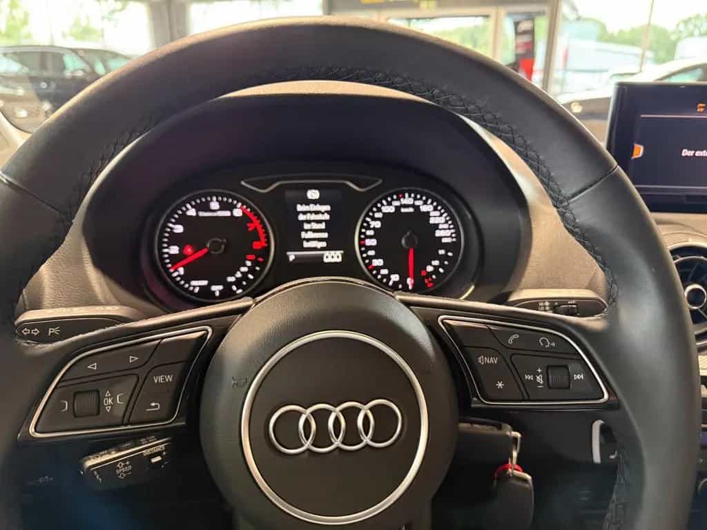 Audi Q2 35 TFSI advanced ACC LED PDC CarPlay 08/2023-photo-37