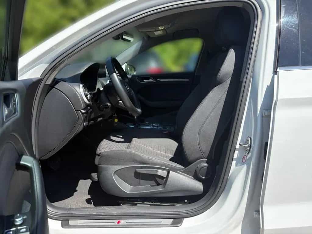 Audi A3 35 TFSI S tronic sport DSG Garantie Navi Klim 03/2019-photo-12