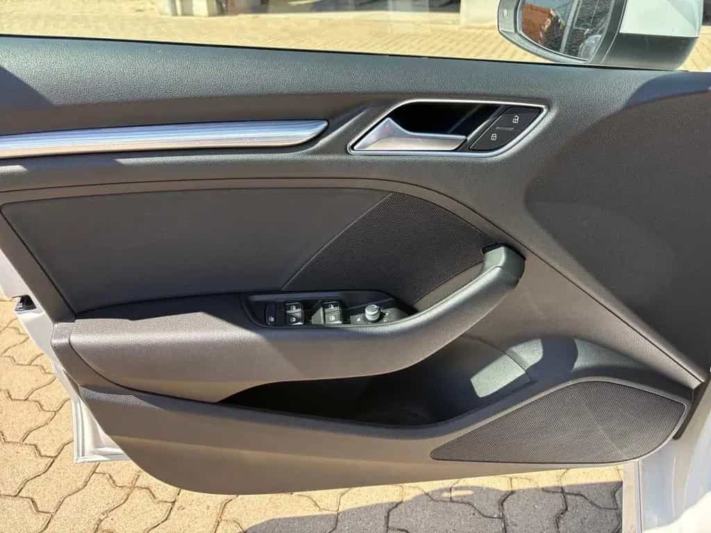 Audi A3 35 TFSI S tronic sport DSG Garantie Navi Klim 03/2019-photo-13
