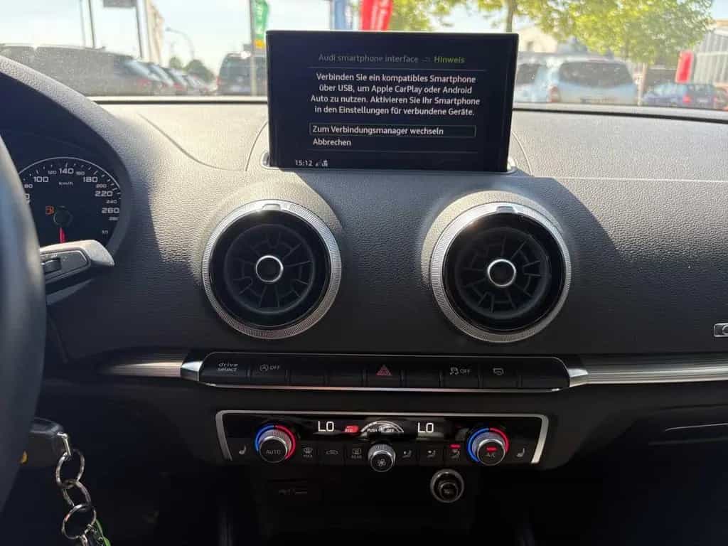 Audi A3 35 TFSI S tronic sport DSG Garantie Navi Klim 03/2019-photo-28