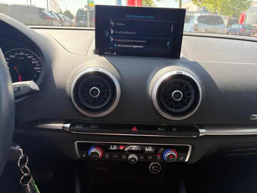 Audi A3 35 TFSI S tronic sport DSG Garantie Navi Klim 03/2019-photo-29