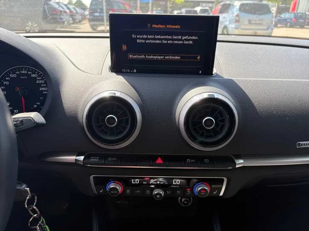 Audi A3 35 TFSI S tronic sport DSG Garantie Navi Klim 03/2019-photo-31
