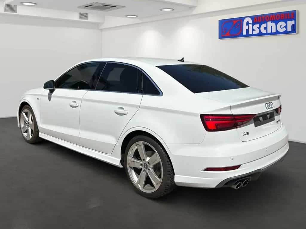 Audi A3 35 TFSI S tronic sport DSG Garantie Navi Klim 03/2019-photo-4