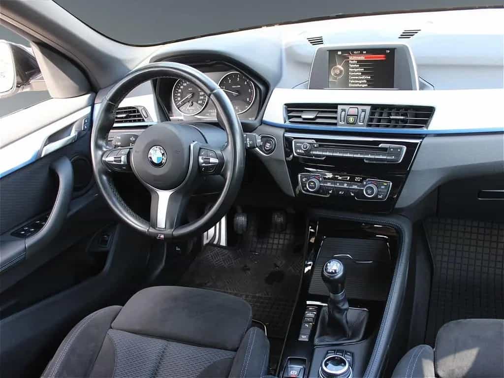 BMW X1 xDrive18d M-Sport "Navi PDC LED CD Kamera" 01/2017-photo-12