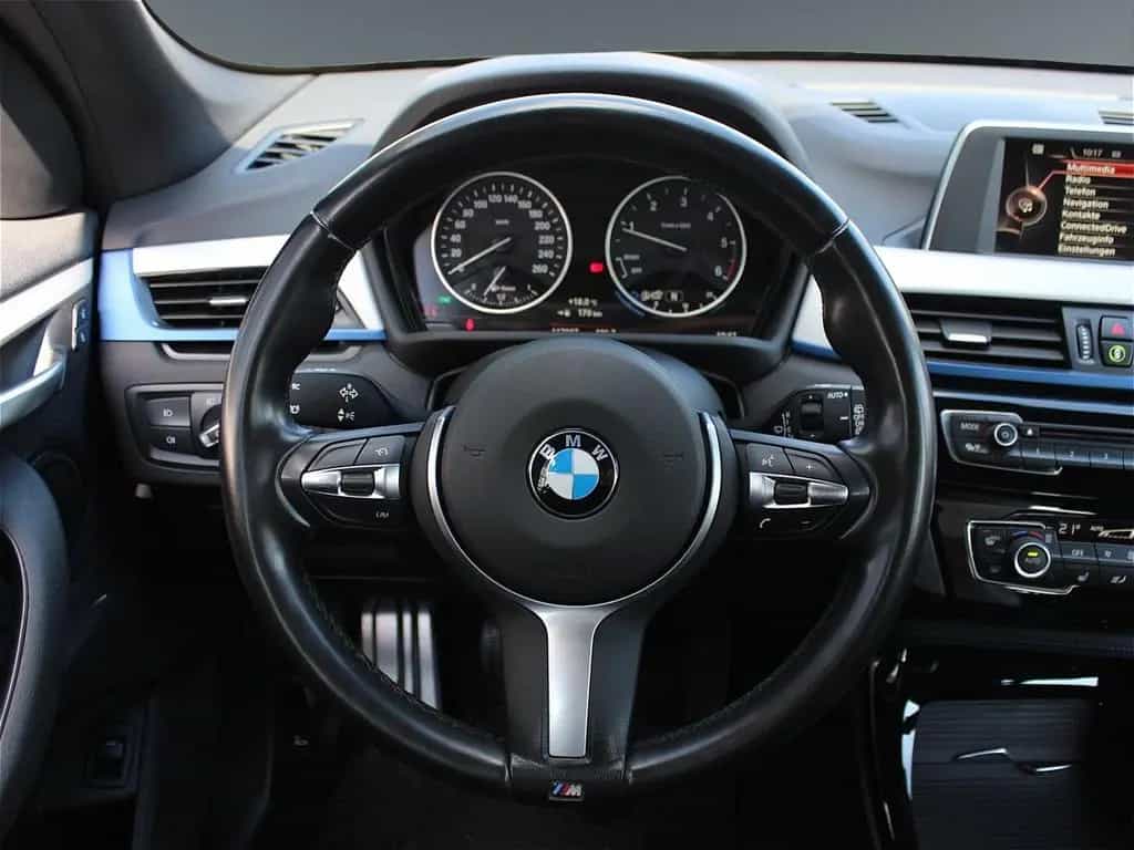 BMW X1 xDrive18d M-Sport "Navi PDC LED CD Kamera" 01/2017-photo-13
