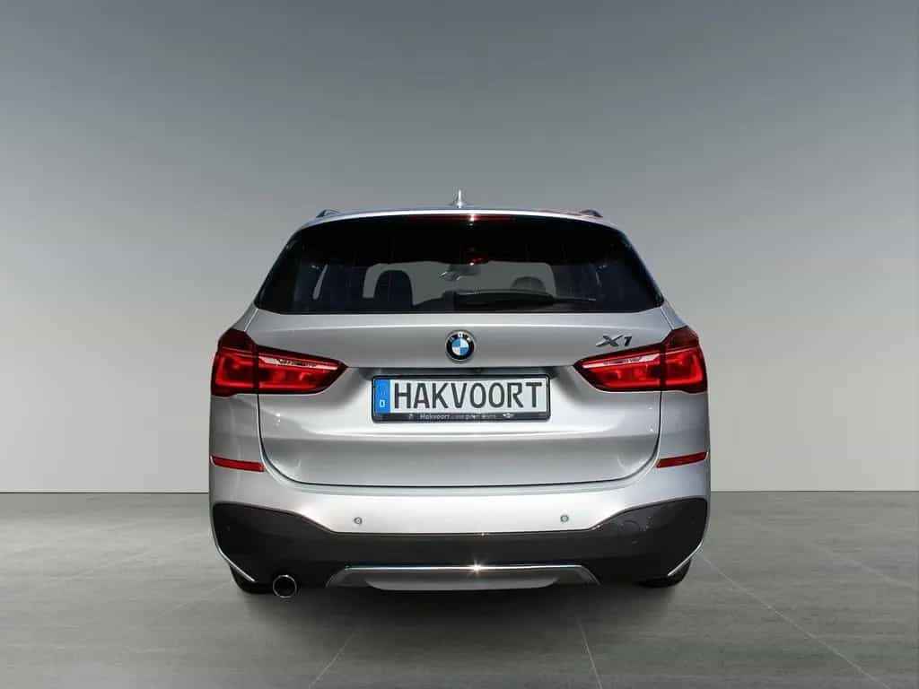 BMW X1 xDrive18d M-Sport "Navi PDC LED CD Kamera" 01/2017-photo-5