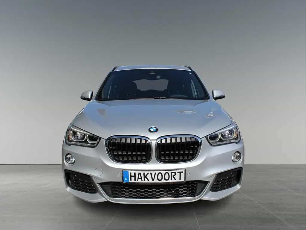 BMW X1 xDrive18d M-Sport "Navi PDC LED CD Kamera" 01/2017-photo-6