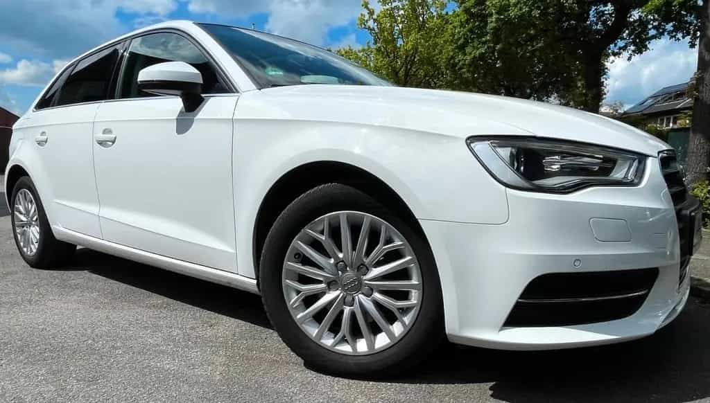 Audi A3 Sportback ambiente, Xenon, Pano, GRA, SHZ 11/2015-photo-1