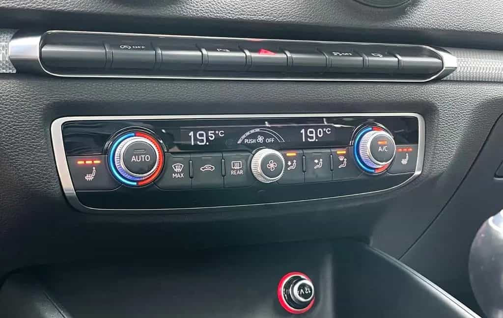 Audi A3 Sportback ambiente, Xenon, Pano, GRA, SHZ 11/2015-photo-16