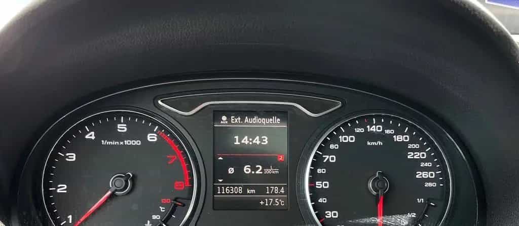Audi A3 Sportback ambiente, Xenon, Pano, GRA, SHZ 11/2015-photo-19