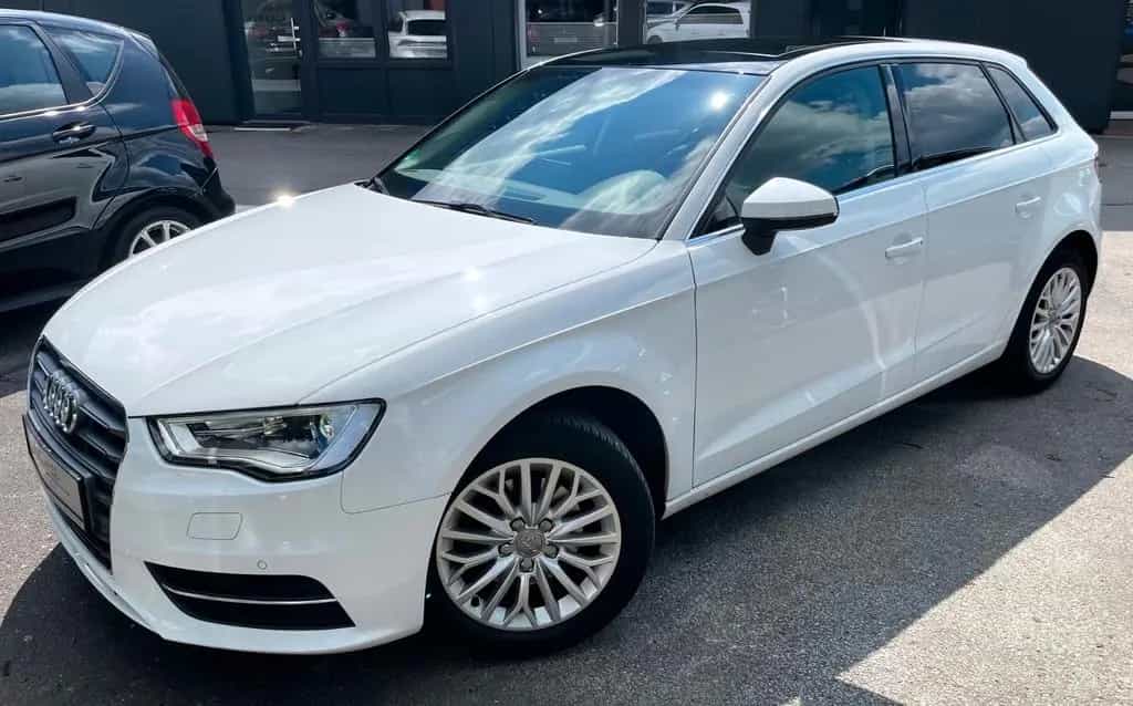 Audi A3 Sportback ambiente, Xenon, Pano, GRA, SHZ 11/2015-photo-2