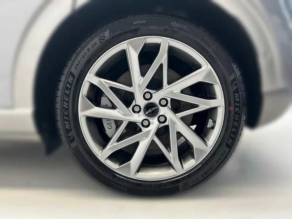 Genesis GV60 Sport Elektro 4WD Panorama Memory Sitze Sou 11/2023-photo-8