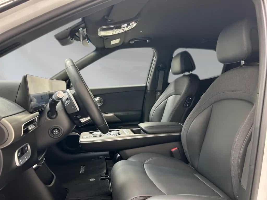 Genesis GV60 Sport Elektro 4WD Sportpaket Memory Sitze S 01/2025-photo-9