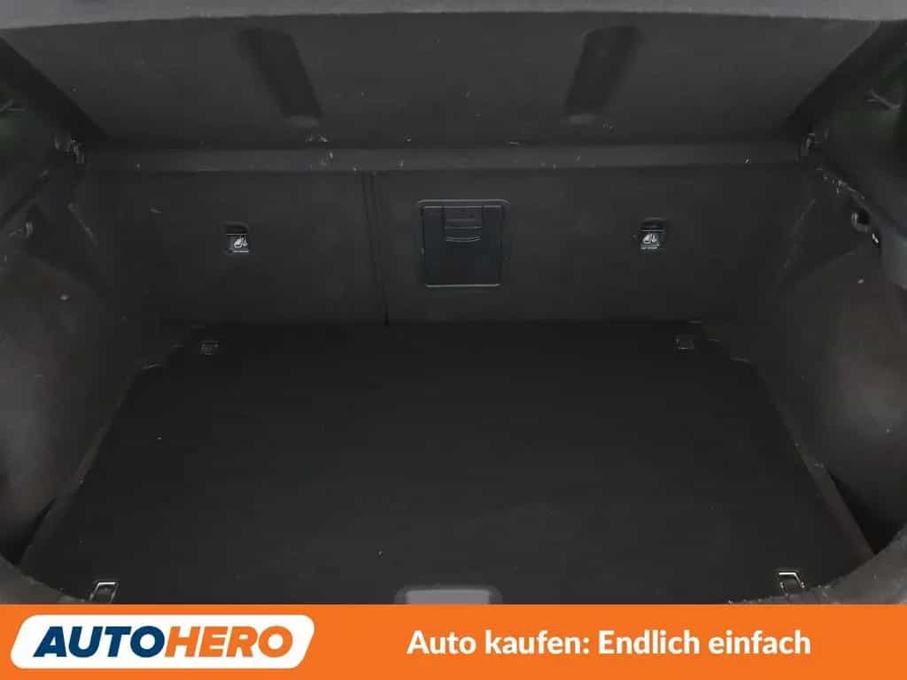 Hyundai i30 1.4 TGDI YES! Plus*NAV*LED*TEMPO*CAM*PDC*AHK 06/2019-photo-17