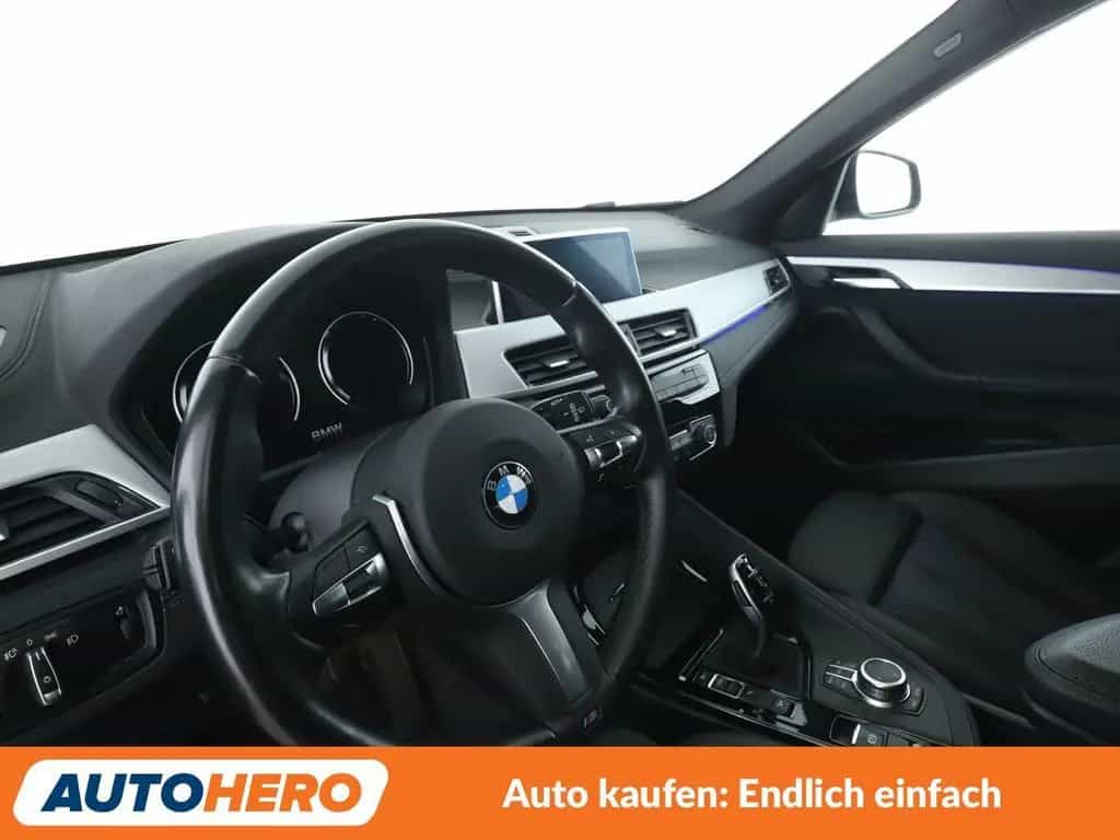 BMW X1 xDrive 20i M Sport Aut.*NAVI*TEMPO*PDC*SHZ* 07/2022-photo-10