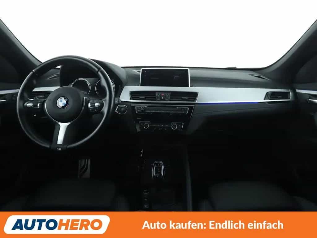 BMW X1 xDrive 20i M Sport Aut.*NAVI*TEMPO*PDC*SHZ* 07/2022-photo-11