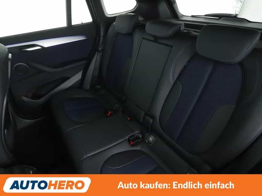 BMW X1 xDrive 20i M Sport Aut.*NAVI*TEMPO*PDC*SHZ* 07/2022-photo-13