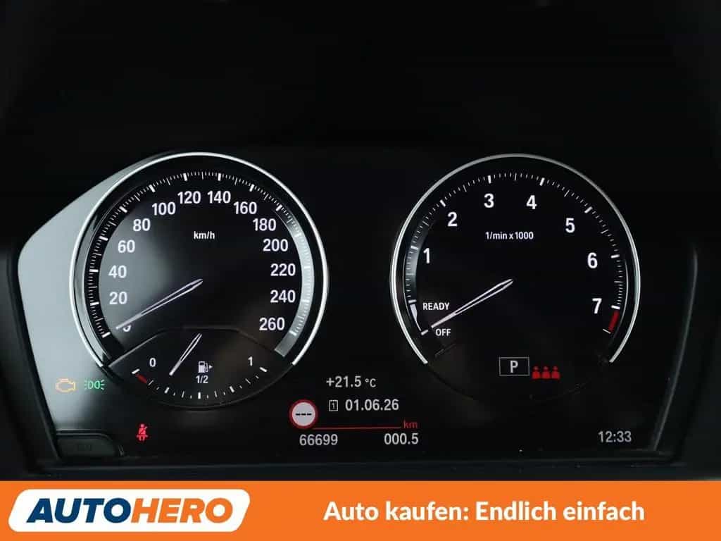 BMW X1 xDrive 20i M Sport Aut.*NAVI*TEMPO*PDC*SHZ* 07/2022-photo-19