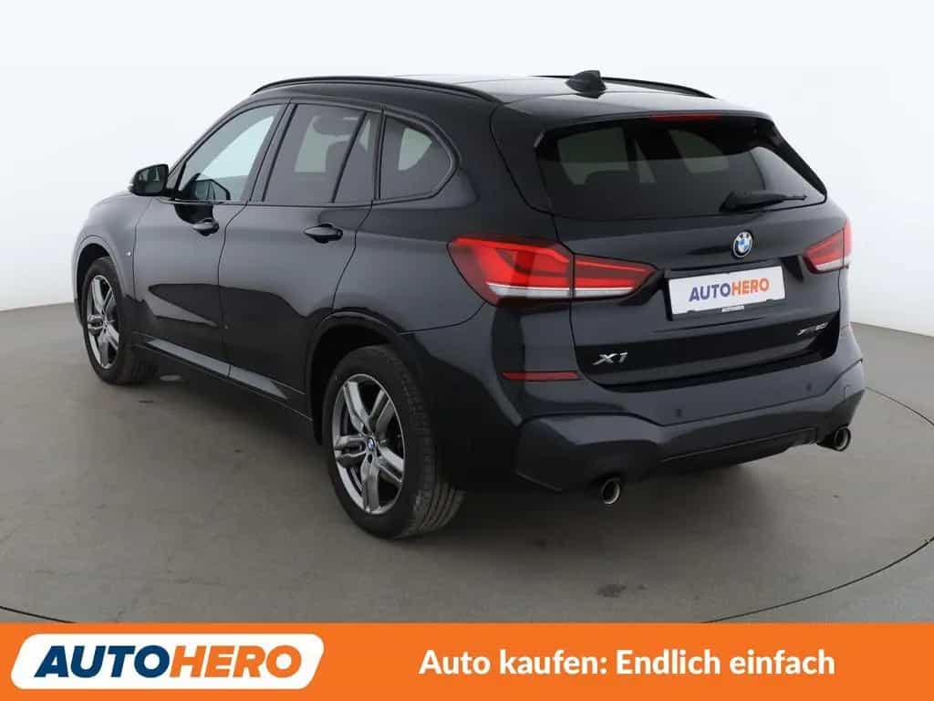 BMW X1 xDrive 20i M Sport Aut.*NAVI*TEMPO*PDC*SHZ* 07/2022-photo-3