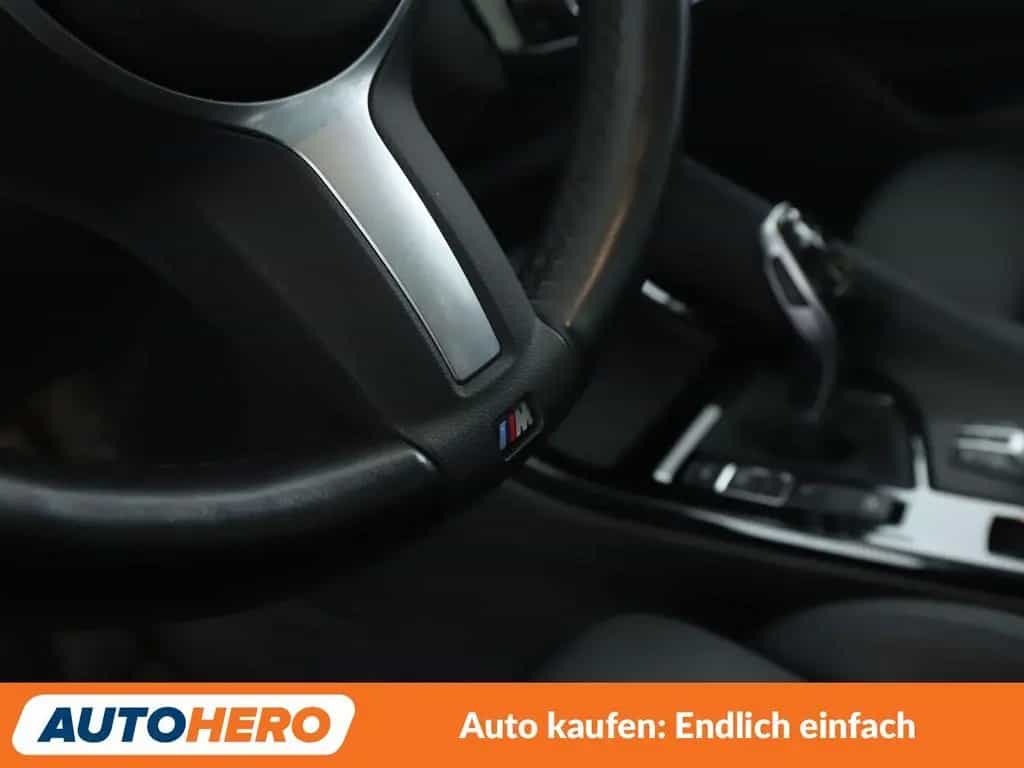 BMW X1 xDrive 20i M Sport Aut.*NAVI*TEMPO*PDC*SHZ* 07/2022-photo-35