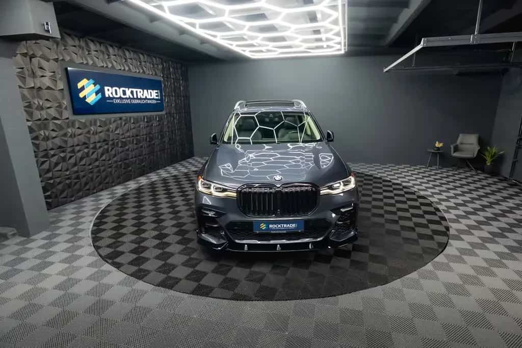 BMW X7 40i M Performance Shadow *22'*Pano*LED*360* 07/2020-photo-2