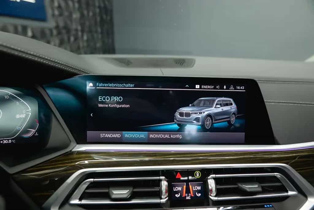 BMW X7 40i M Performance Shadow *22'*Pano*LED*360* 07/2020-photo-28