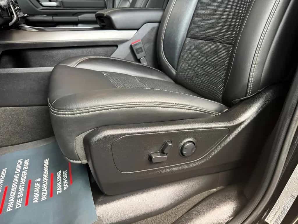 Dodge RAM 1500 5.7 Sport / 4x4 / 12"DP / Virtual CP 07/2025-photo-27