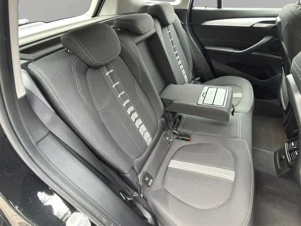 BMW X1 18 d sDrive Sport Line AHK+NAVI+LED 08/2018-photo-14