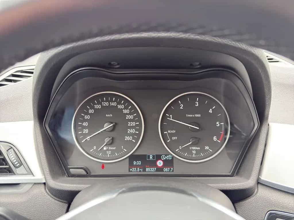 BMW X1 18 d sDrive Sport Line AHK+NAVI+LED 08/2018-photo-18