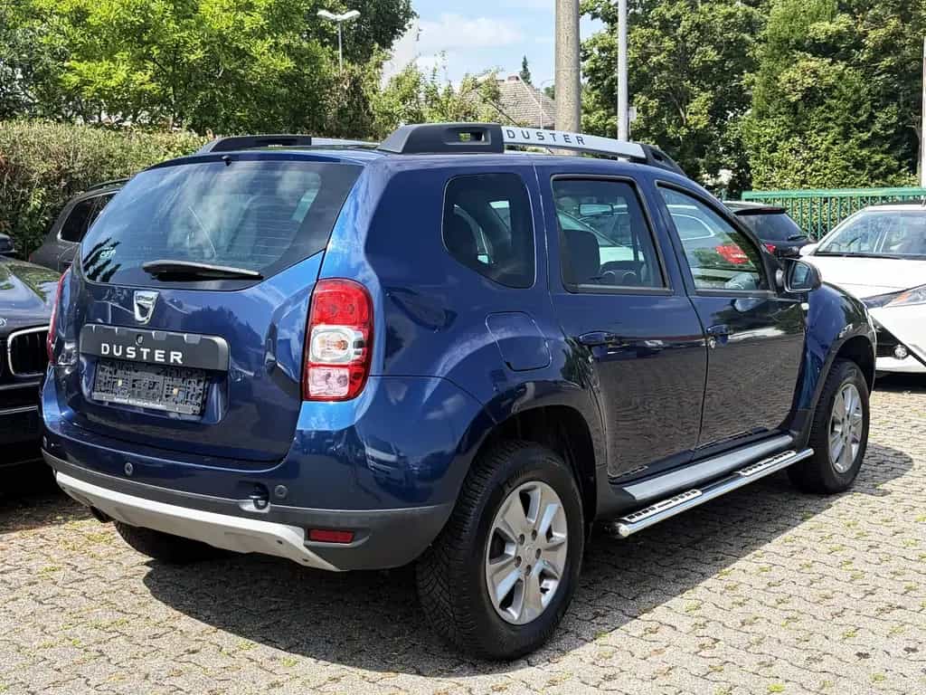 Dacia Duster I Celebration 4x2 06/2015-photo-2