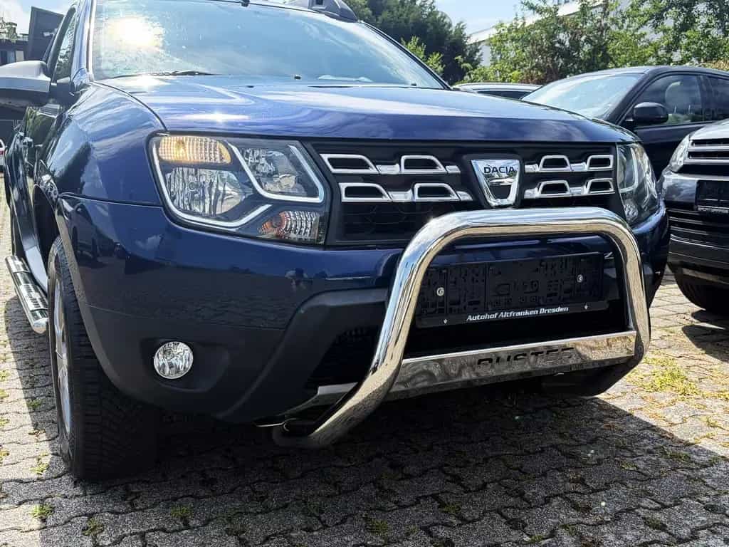 Dacia Duster I Celebration 4x2 06/2015-photo-9