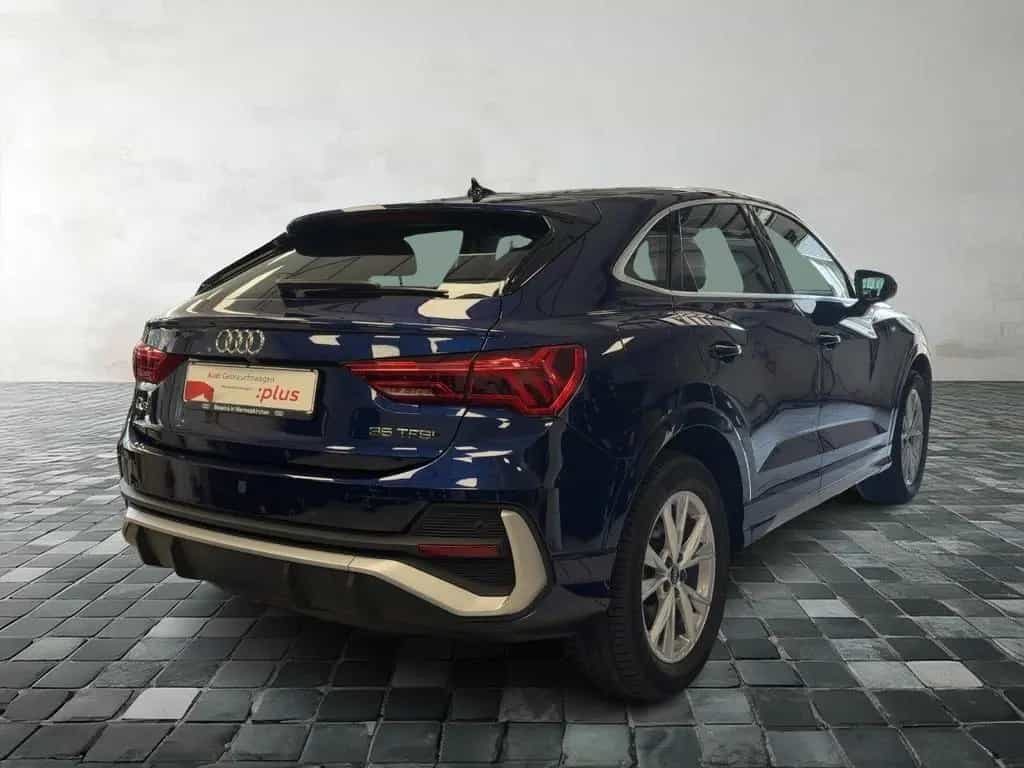 Audi Q3 Sportback 35 TFSI S-Line *AHK*LED*CarPlay* 10/2023-photo-3