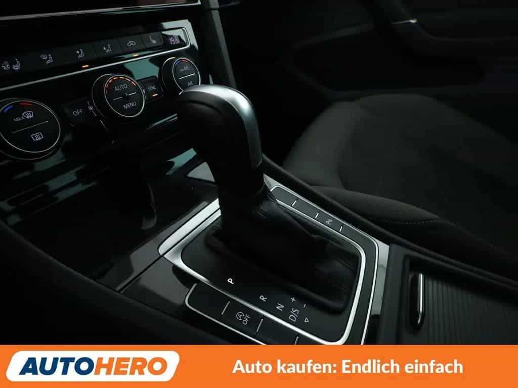 Volkswagen Golf VII 1.5 TSI ACT Highline BMT Aut.*NAVI*LED* 12/2019-photo-27