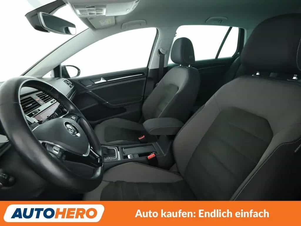 Volkswagen Golf VII 1.5 TSI ACT Highline BMT Aut.*NAVI*LED* 12/2019-photo-9