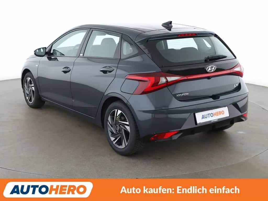 Hyundai i20 1.0 T-GDI Mild-Hybrid Trend Aut*NAVI*LED* 10/2020-photo-3