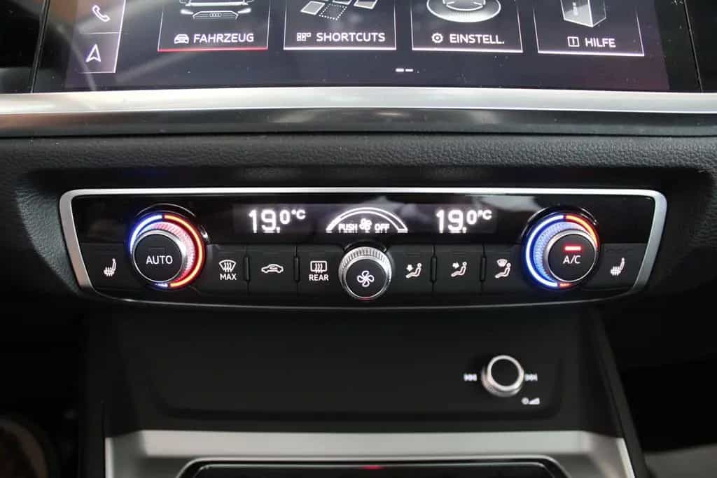 Audi Q3 35 TFSI S tronic*NAVI*MATRIX*VIRT* 04/2019-photo-17