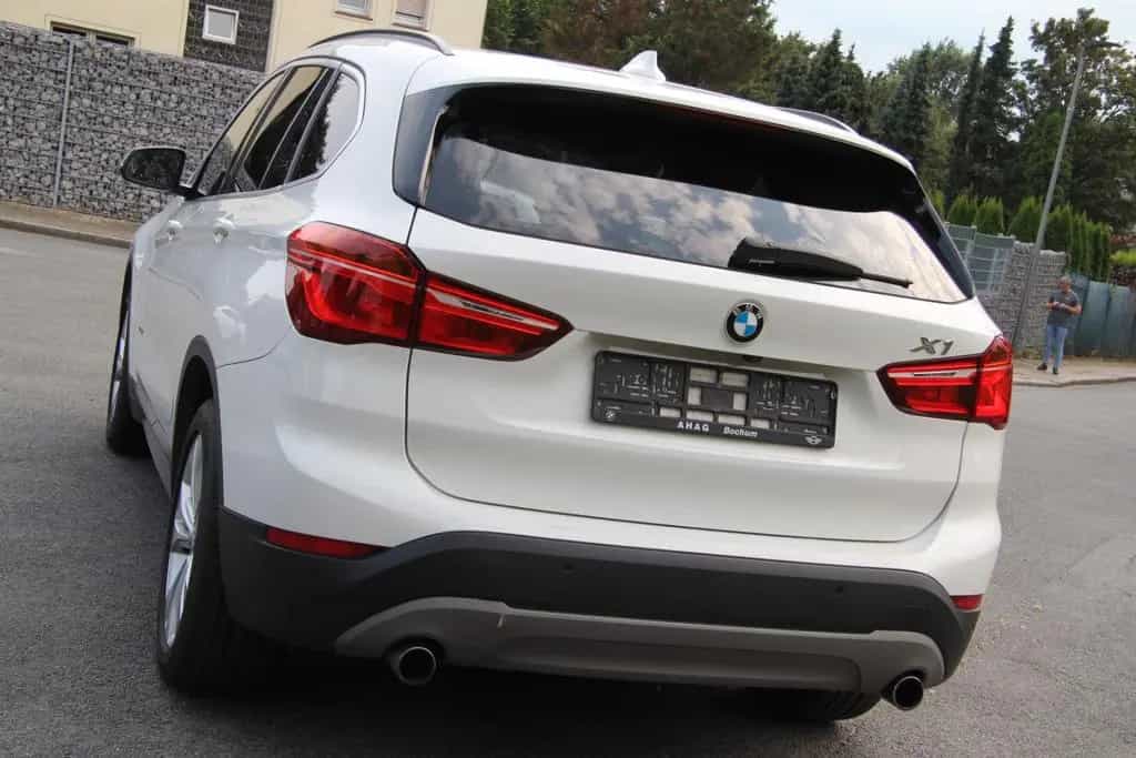 BMW X1 xDrive 20 i Advantage 07/2015-photo-4