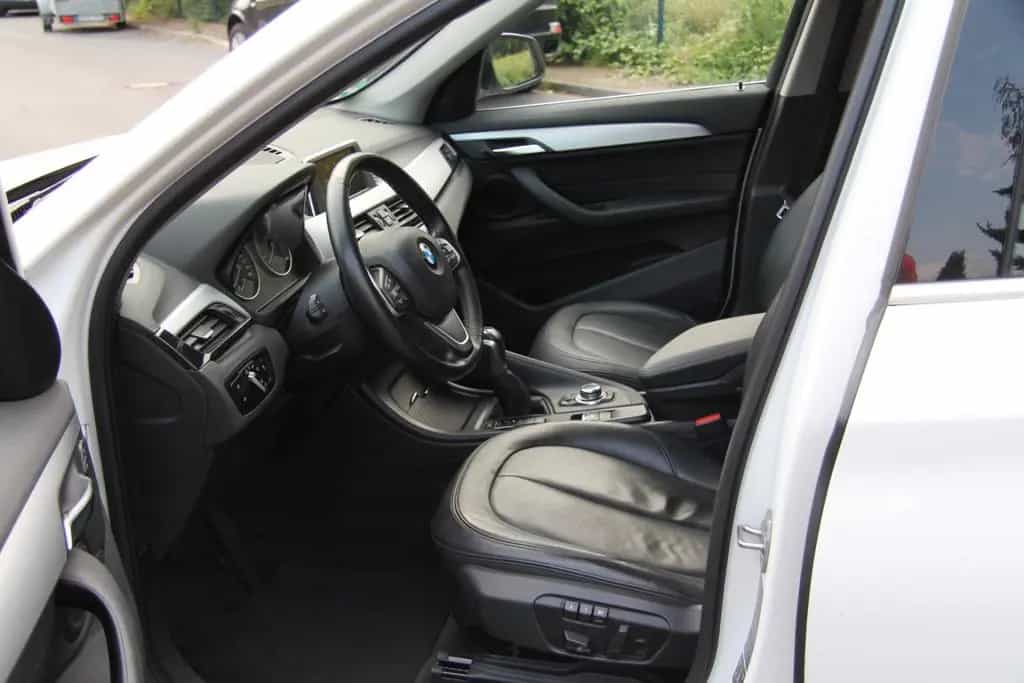 BMW X1 xDrive 20 i Advantage 07/2015-photo-5