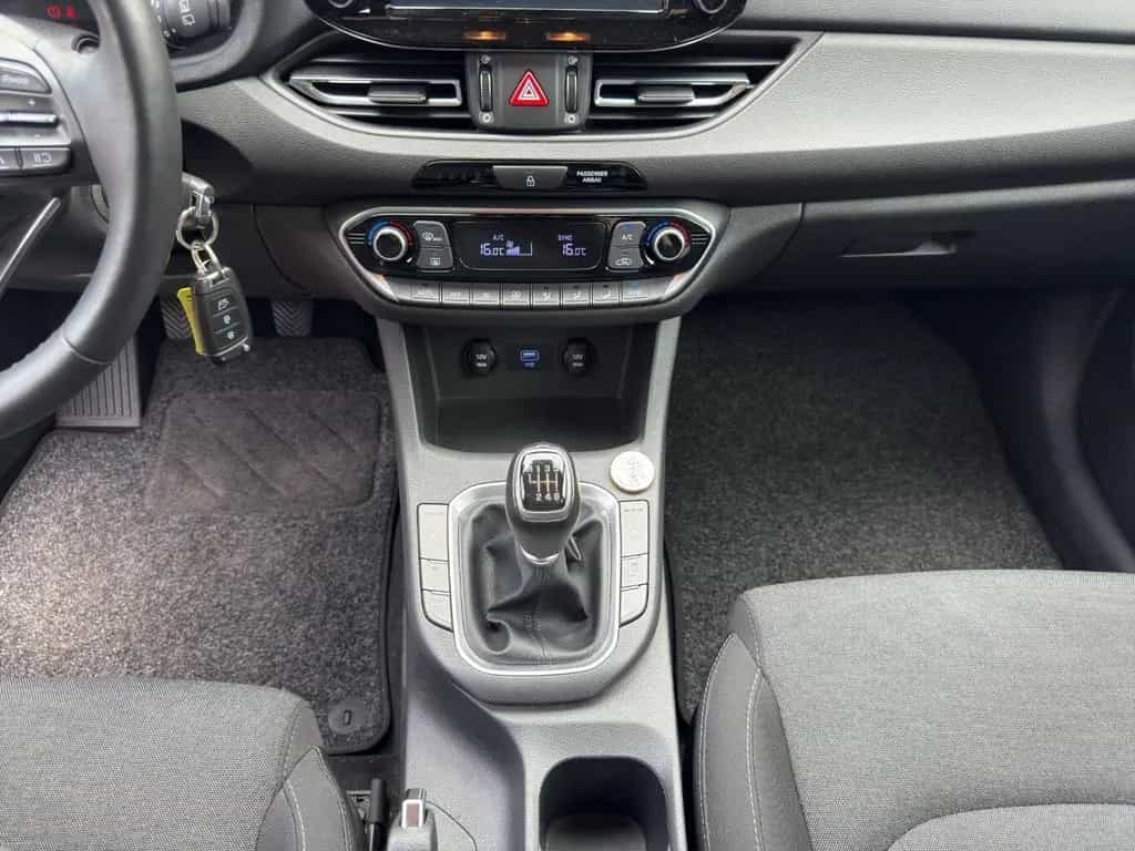 Hyundai i30 1.5 T-GDI Intro Edition Mild-Hybrid 02/2021-photo-13