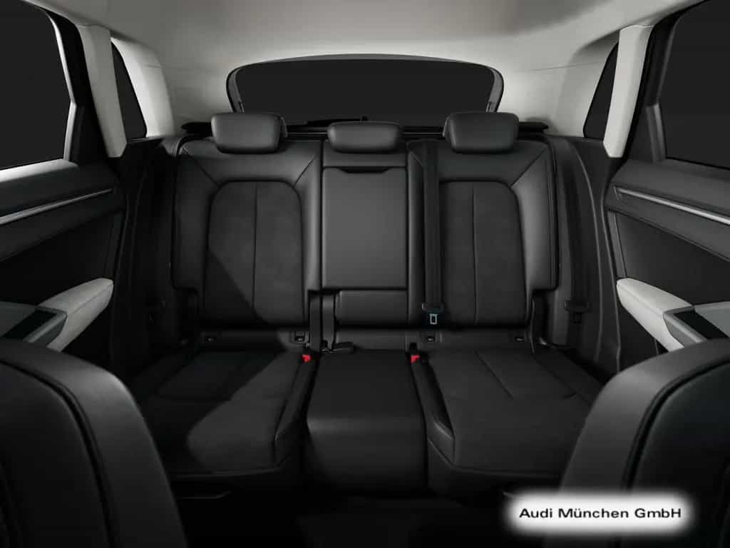 Audi Q3 40 TFSI qu. S tronic S line StdHzg/AHK/Navi+/ 03/2025-photo-13