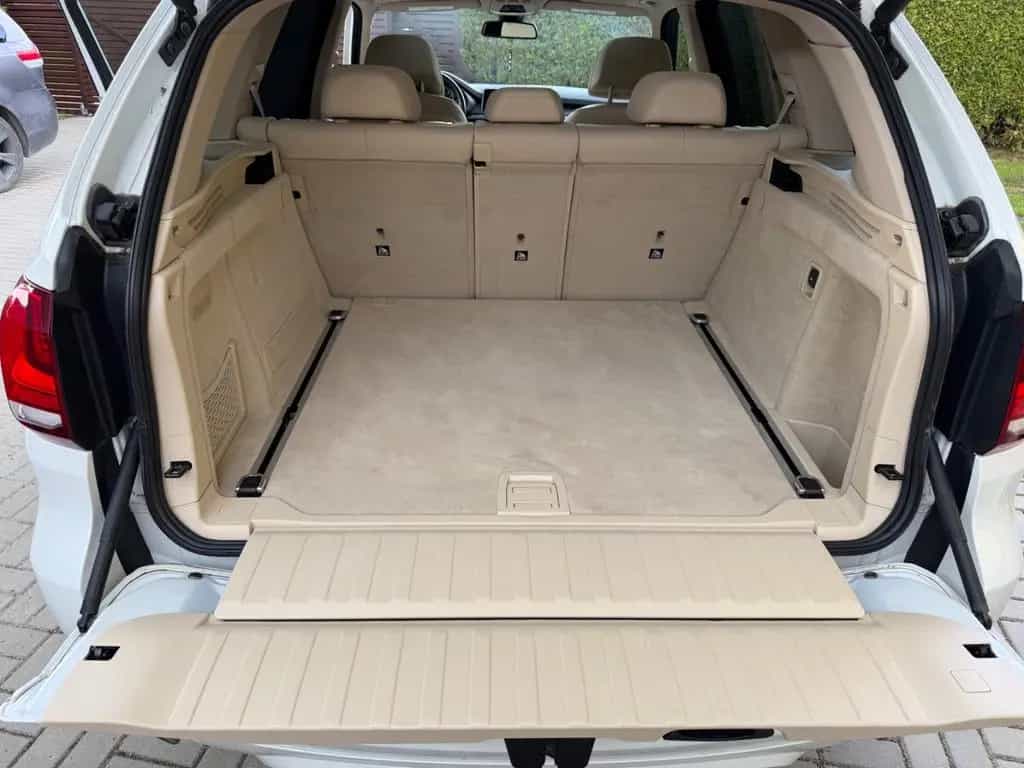 BMW X5 xDrive50i - 03/2014-photo-14