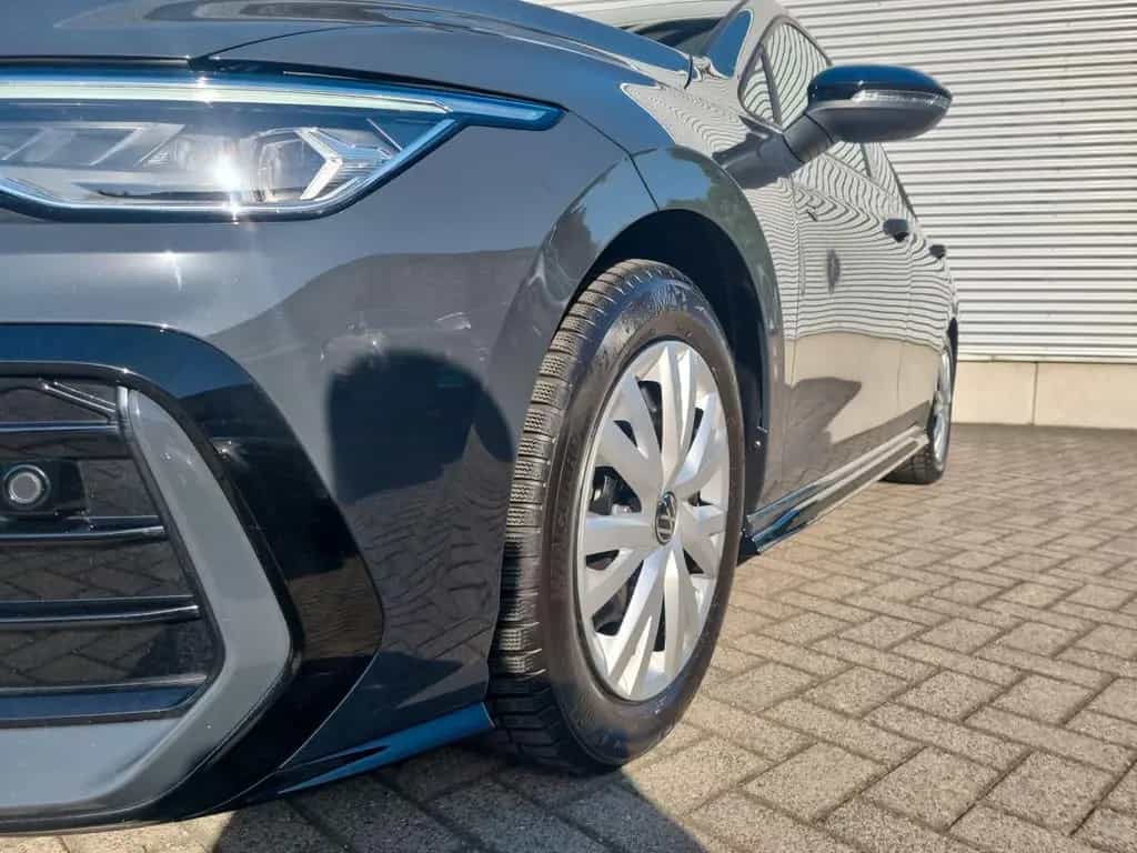 Volkswagen Golf VIII Variant 1.5 eTSI DSG R-Line Black Styl 11/2025-photo-6