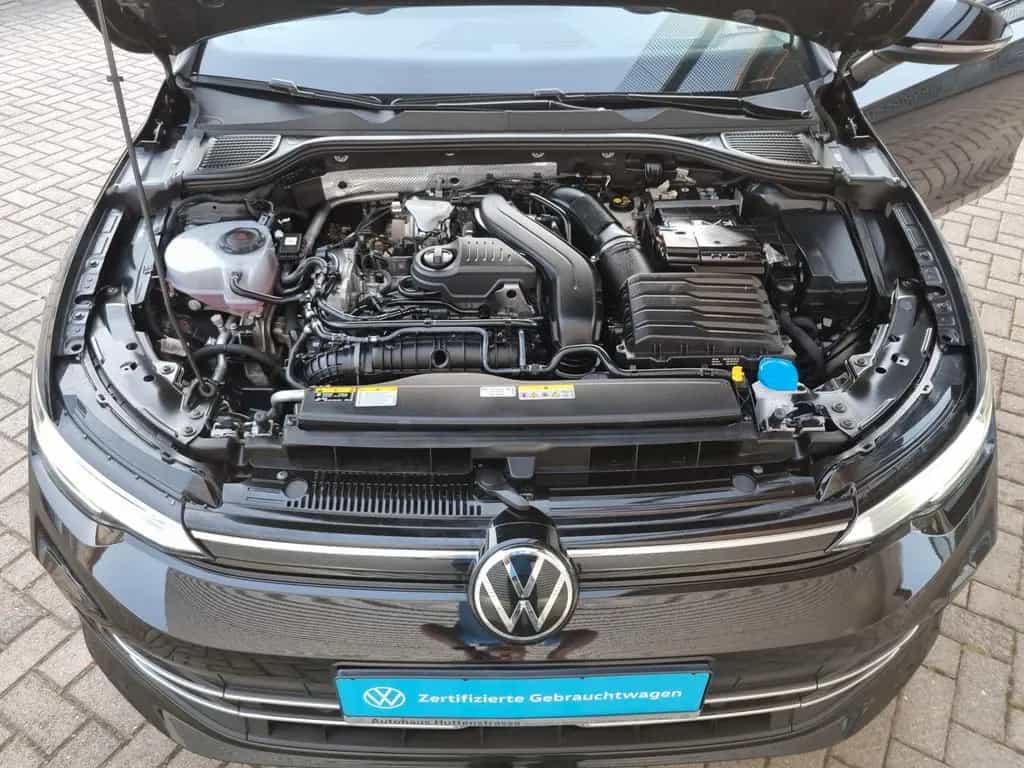 Volkswagen Golf VIII 1.5 eTSI DSG Goal AHK PANOD."HARMAN KA 11/2025-photo-18