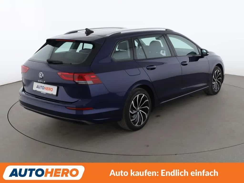 Volkswagen Golf VIII 1.5 TSI ACT Life*LED*TEMPO*PDC*SHZ* 07/2021-photo-5
