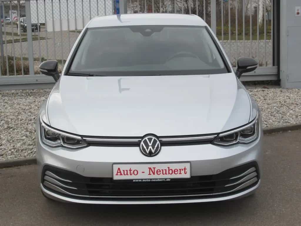 Volkswagen Golf VIII Move eTSI 09/2023-photo-12